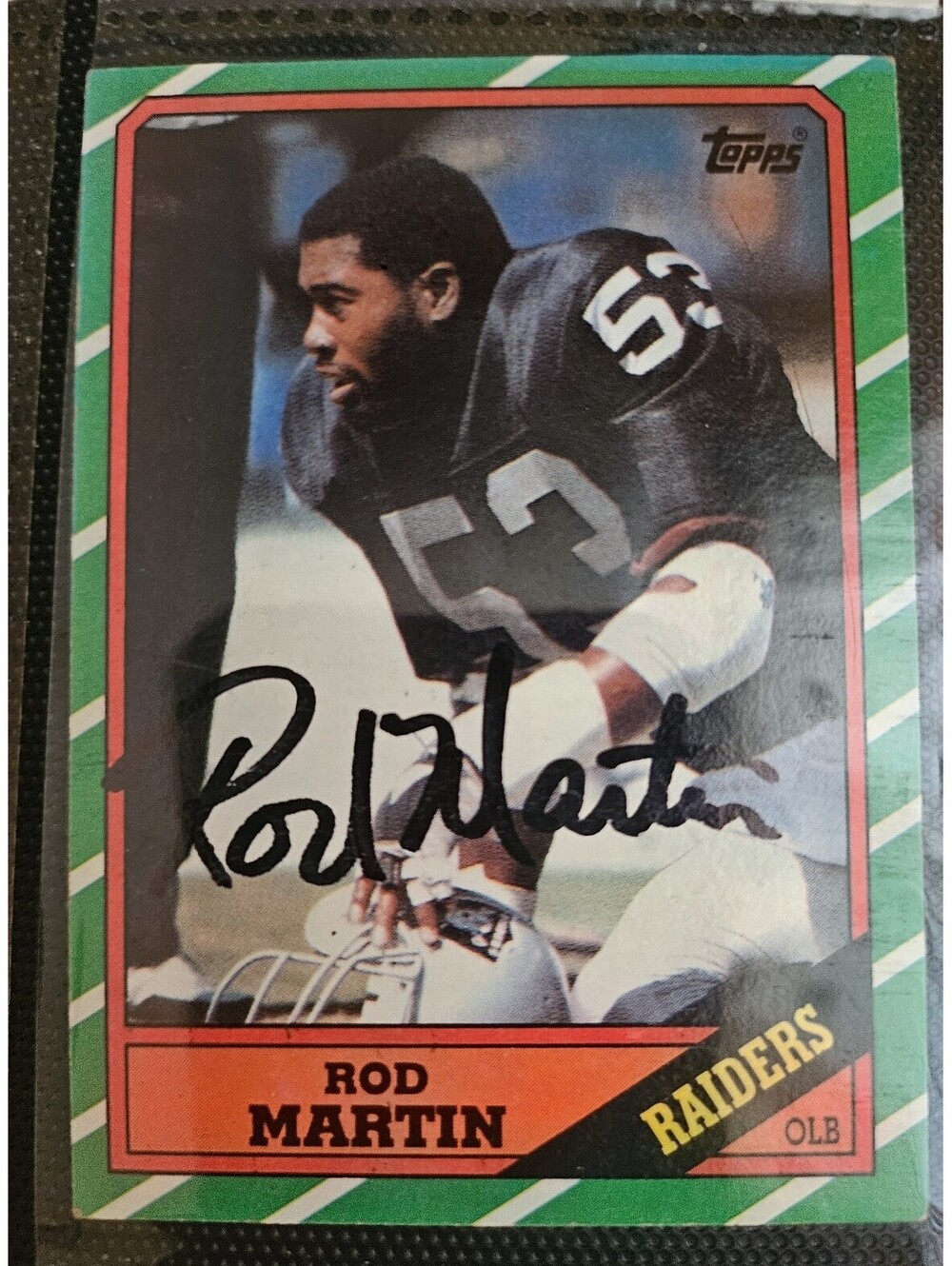 Rod Martin HAND SIGNED AUTO on a 1986 Topps Card - Raiders NFL
